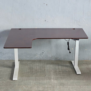 Escritorio de Oficina FlexiCorner HO2A3S_A1 de 110x160cm en Madera de Caucho con 3 Juntas Eléctricas - Product Image 3