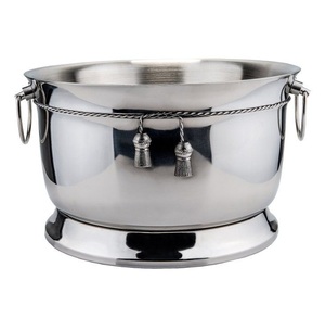 Cubo de Hielo Premium de Acero Inoxidable con Asas de Anillo y Borla Decorativa |   Enfriador de Vino y Champán |   Decoración de Mesa para Bar y Hotel - Product Image 1
