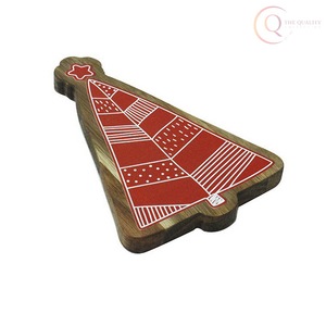 Planche à découper en bois écologique antibactérienne de finition luxueuse pour cuisines modernes |   Vaisselle de cuisine durable et lavable au lave-vaisselle - Product Image 3