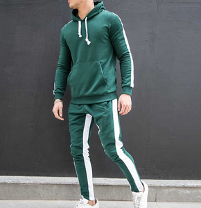 Sweats à capuche personnalisés et chics pour hommes Pantalon de survêtement et sweat à capuche ajustés en coton avec logo Ensemble de survêtements Ensembles unisexes Sweat à capuche vierge pour hommes Survêtement - Product Image 5