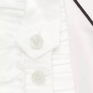 Offre Spéciale Short en satin taille haute personnalisé pour femme respirant et à séchage rapide avec cordon de serrage léger à la taille - Product Image 5