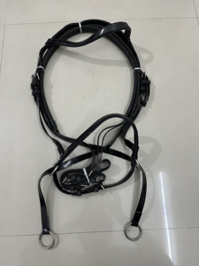 El último diseño de bridas sin bridas de nuestra colección de bridas exclusivas ecuestres esenciales de PVC lavables BITLESS - Product Image 2