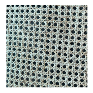 Rollo de Malla de Mimbre Sintético de Ratán Natural para Muebles de Exterior, Procedente de Vietnam - Product Image 1