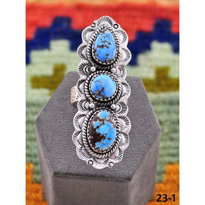 Anillo Ajustable Hecho a Mano del Suroeste con Turquesa Golden Hills y Engaste de Plata de Ley, Ideal para Regalo - Product Image 2