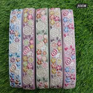 Rubans et lacets brodés à la machine avec des perles fixes en différents modèles et couleurs pour robes de mariée - Product Image 5