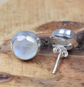 ต่างหูเม็ดเดี่ยวสีรุ้งมูนสโตน925เงินสเตอร์ลิงอัญมณีธรรมชาติของขวัญแต่งงานแบบสั่งทำ - Product Image 4