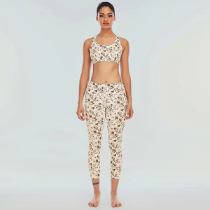 ชุดออกกำลังกายโยคะสำหรับผู้หญิงที่ใช้งานได้ทุกฤดูกาลกางเกงเลกกิ้งไร้รอยต่อบราระบายอากาศผ้าสบายลายพื้น - Product Image 2