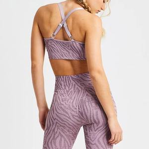 Soutien-gorge de sport de yoga simple de taille plus fabriqué par des professionnels conception sans couture à soutien élevé avec logo personnalisé derniers vêtements de fitness - Product Image 2