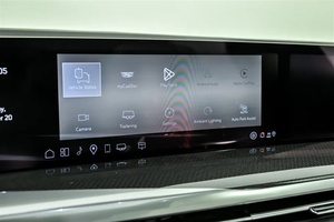 2026 Cadilla-c Escalade V-Series, clean used SUV, <b>auto</b>, RWD, <b>light</b> leather interior, ACC, stylish R20 wheels, luxury & power - Product Image 3