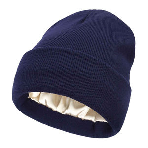 Gorro de invierno con forro de seda hecho a medida, novedad en gorros hechos a medida con forro de satén, gorro jacquard con letras - Product Image 3
