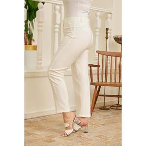 Pantalones de Tela Blanca Talla Grande RMG para Mujer, Cómodos Pantalones de Pierna Recta con Mezcla de Poliéster y Elastano - Product Image 3