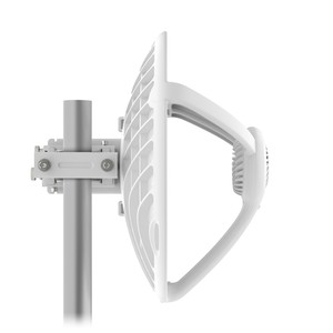 Ubiquiti AF60-LR Liaison radio longue portée, AirFiber 60 GHz, 1x RJ45 1000 Mb/s, 43 dBi, GPS - Product Image 3
