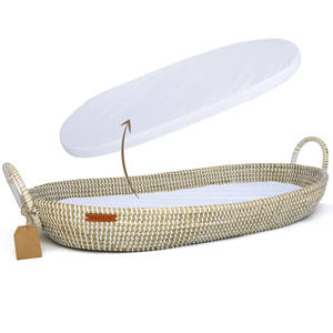 Panier à langer pour bébé en jonc de mer avec couvre-matelas confortable paniers à langer en paille naturelle en gros - Product Image 1