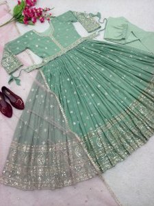 Robe de soirée en soie de designer avec broderie Pent Dupatta et séquences - Product Image 6