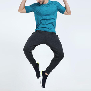 เสื้อยืดไมโครไฟเบอร์สำหรับผู้ชายเสื้อยืดสำหรับเล่นกีฬายิมฟิตเนสความยาวกล้ามเนื้อ - Product Image 6