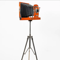 Appareil photo à soufflet en bois vintage sur trépied décor de photographie rétro et cadeau personnalisé pour studio à domicile ou collectionneur