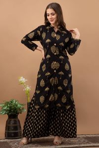 ผ้าเรยอนหนาสวยงาม Kurti พร้อมงานปักมือหนักเต็มรูปแบบ + ผ้าทอเรยอน Sharara + ผ้าทอเรยอน - Product Image 3