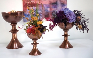 Jarrón de urna de flores de suministro de fábrica, Juego de 2 jarrones de urna de flores con acabado antiguo de cobre para decoración del suelo del hogar, a la venta, impresión personalizada - Product Image 3