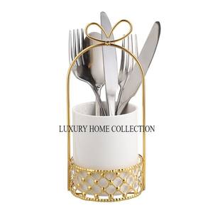 Porte-couverts en rotin de la meilleure qualité avec une finition artisanale unique pour les tables à manger haut de gamme et la décoration de la cuisine classique - Product Image 2