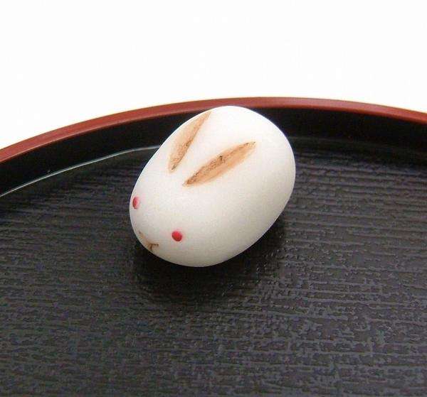 RABBIT MANJU WHITE