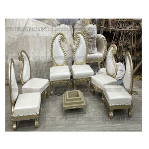Ensemble de chaises Mandap pour mariage indien, design Ambi, chaises élégantes à motif Paisley pour Mandap, design moderne Paisley pour chaises Mandap, États-Unis, Royaume-Uni - Product Image 1