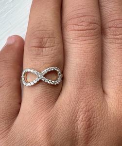 Moissanite Diamond Infinity Ring 925 Anillo de compromiso de plata esterlina Regalo de joyería personalizado - Product Image 2