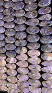 Charoïte de haute qualité, poids personnalisé, excellente étanchéité, prix compétitif, pierre naturelle polie pour la fabrication de bijoux - Product Image 3