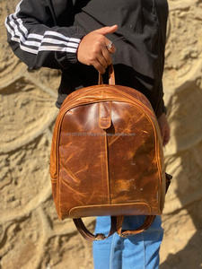 Mochila De piel auténtica hecha a mano para mujer, morral de cuero para oficina y viaje - Product Image 2