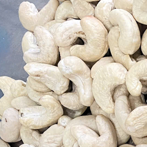 Vietnam Trusted Supplier <b>Nuts</b> Cashew Vietnam W320 Cashew <b>Nuts</b> Cashew <b>Nuts</b> W320 Exported To Asian, Middle East, Dubai - Product Image 1