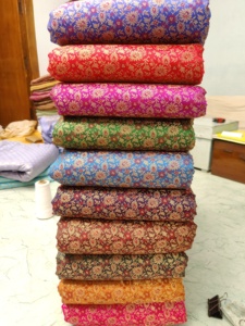 Tela de brocado de seda Premium 100%, tejido Jacquard de alta calidad para tapicería y manualidades de moda, suministro a granel al por mayor - Product Image 5