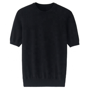 High Quality Men's 100% Cotton <b>Black</b> T-Shirt Custom Logo Rounded Neck Anti Pilling Feature Sporty Style Short Solid Print - Product Image 1