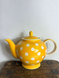 Elegant Ceramic <b>Tea</b> Pot for Traditional and Contemporary Homes High Quality Ceramic <b>Tea</b> Pot for Smooth and Flavorful Brewing - Product Image 4