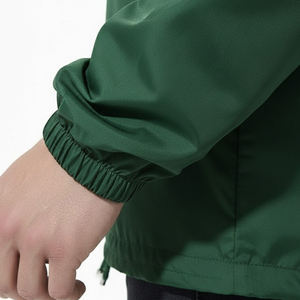 Veste coupe-vent de travail d'extérieur à capuche avec logo sur le devant pour homme - Hiver, résistante, imperméable, respirante, épaisseur standard - Product Image 6