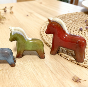 Caballo Cheval <span class=keywords><strong>Dala</strong></span> de cerámica moderno pequeño hecho a mano de lujo nórdico en 3 colores decoración Interior caballo - Product Image 3