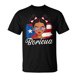 T-shirt Boricua di Porto Rico con design a chignon disordinato per la promozione della patrimonio culturale ispanico - Product Image 2