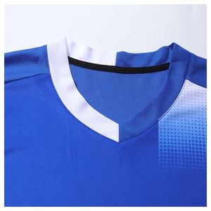 Set pakaian sepak bola kustom desain seragam tim Anda sendiri dengan seragam sepak bola lengan pendek terbaru yang dapat disesuaikan - Product Image 4