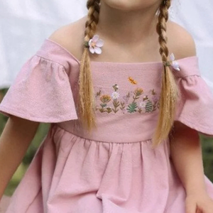 Vestido de lino suave bordado a mano para niñas, estilo informal para el primer cumpleaños de niños pequeños, OEM hecho en Vietnam - Product Image 5