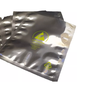 Quality Grade Biodegradable Bio Plastic Poly Mailer Mailing Bag Wholesale Price Metallic Poly Bubble Mailer Bags - Product Image 1