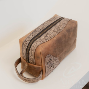 Western Style Real Tanned Matt Hunter Crunch Leather Travel Organizers Men's Shaving Pouch Hot Selling Women <b>Makeup</b> Storage <b>Kits</b> - Product Image 3