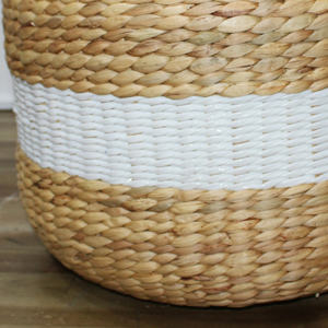 Artex Dong Thap Jacinto de agua tejido a mano forma redonda con rayas blancas pintadas - Product Image 3