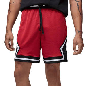 Commandez maintenant des shorts en maille de haute qualité et à la mode pour les nouveaux shorts de sport de course d'été pour hommes avec impression de logo - Product Image 1