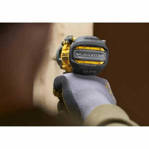 Atornillador de Impacto Stanley 18V SFMCF830D2K-QW a Batería con 203 Nm de Torque - Product Image 2