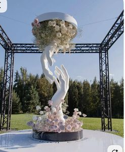 Mains majestueuses suspendues et debout pour la décoration - Product Image 4