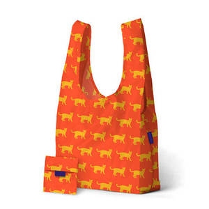 Alternative de voyage et respectueuse de l'environnement pour les sacs fourre-tout en plastique Accessoire élégant pour compléter les sacs fourre-tout partout - Product Image 6