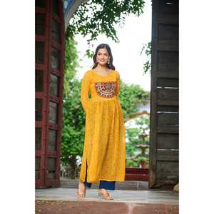 Zain Exports Nouveaux vêtements de fête pour femmes KURTI en tissu avec imprimé BANDHEJ, travail de patchwork KUTCHI, fausse georgette, réversible, toutes saisons - Product Image 1