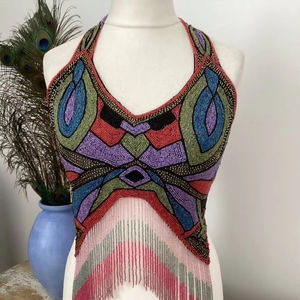 Robe de soirée élégante style burlesque avec cape, broderie, perles et sequins, col en V, taille naturelle, longueur ras du sol, soutien-gorge intégré - Product Image 1