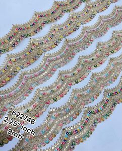 Rubans et lacets brodés à la machine sur mesure dans divers modèles et en sept couleurs pour les robes de mariée sur tissu net. - Product Image 3