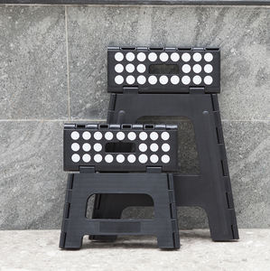 Taburete Plegable con Superficie Antideslizante, Diseño Moderno para Uso Diario en el Hogar, Garaje, Cocina, Plástico para Adultos y Niños - Product Image 3