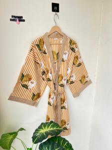 Hermosa bata de baño suave Kimono estampado de algodón para despedida de soltera o regalo Tipo de vestido informal - Product Image 2