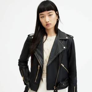 Chaquetas de cuero para mujer para motorista, moda para mujer, chaquetas de cuero genuino personalizadas en motorista de la mejor calidad - Product Image 1